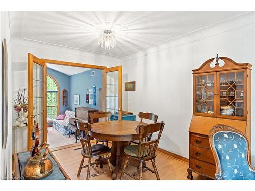 10 Briarsdale Drive, St. Catharines, ON - Indoor Photo Showing Dining Room