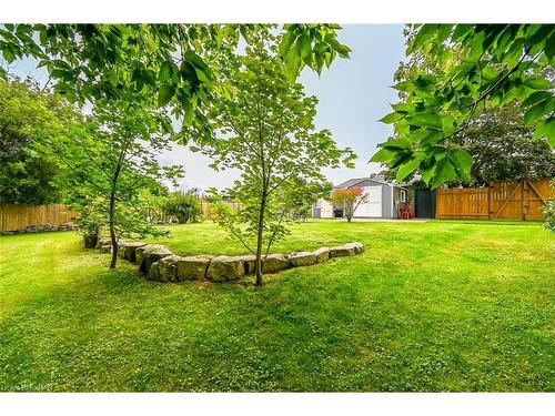 962 Robinson Road, Dunnville, ON - Outdoor With Backyard