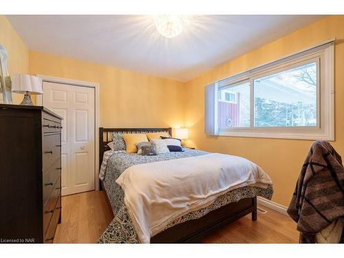 5 Claremount Circle, Welland, ON - Indoor Photo Showing Bedroom