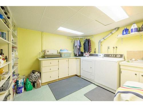 5 Claremount Circle, Welland, ON - Indoor Photo Showing Laundry Room