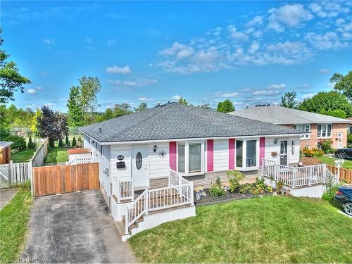 7635 Ronnie Crescent, Niagara Falls, ON - Outdoor