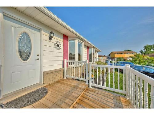 7635 Ronnie Crescent, Niagara Falls, ON - Outdoor With Deck Patio Veranda With Exterior