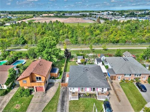 7635 Ronnie Crescent, Niagara Falls, ON - Outdoor With View