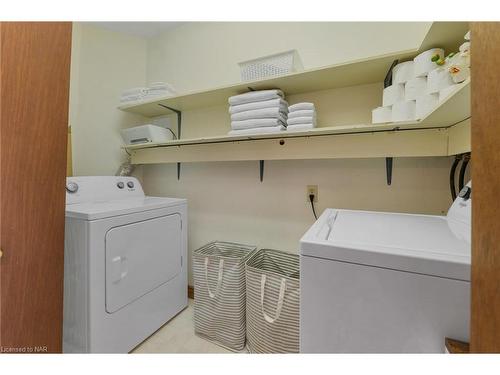 312 Clarence Street, Port Colborne, ON - Indoor Photo Showing Laundry Room