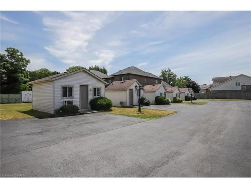 7104 Lundy`S Lane, Niagara Falls, ON 