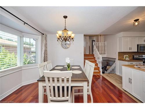 23 Andrea Drive, St. Catharines, ON - Indoor Photo Showing Dining Room