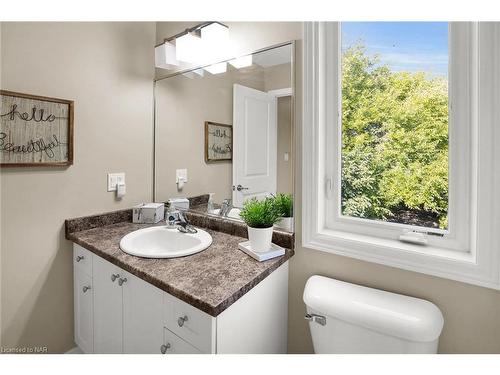 13 Hilts Court, St. Catharines, ON - Indoor Photo Showing Bathroom