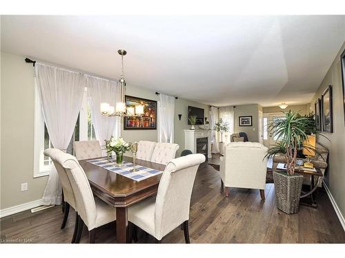 98 Cardinal Crescent, Welland, ON - Indoor Photo Showing Dining Room