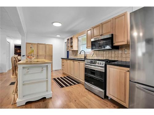 365 Ashwood Avenue, Crystal Beach, ON - Indoor Photo Showing Kitchen With Stainless Steel Kitchen