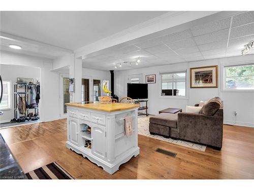 365 Ashwood Avenue, Crystal Beach, ON - Indoor