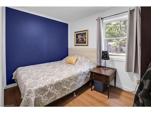 365 Ashwood Avenue, Crystal Beach, ON - Indoor Photo Showing Bedroom