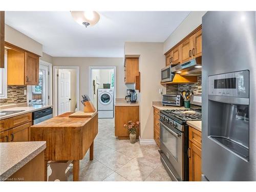 1198 Balfour Street Street, Fenwick, ON - Indoor Photo Showing Kitchen