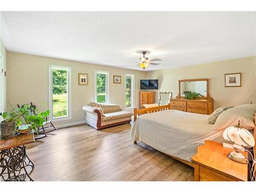 1198 Balfour Street Street, Fenwick, ON - Indoor Photo Showing Bedroom