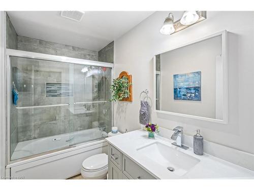 1198 Balfour Street Street, Fenwick, ON - Indoor Photo Showing Bathroom