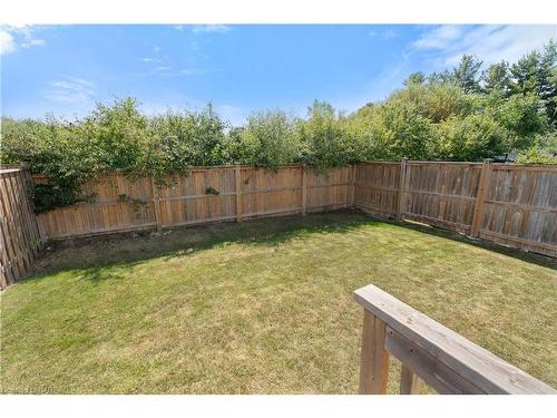 1033 Meadowood Street, Fort Erie, ON - Outdoor With Backyard