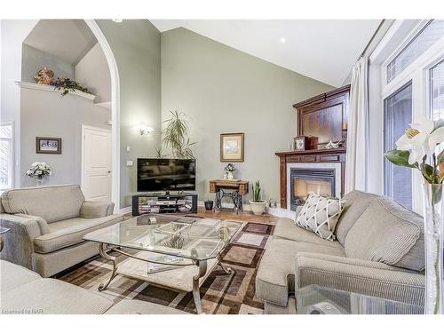 693 Line 3 Road, Niagara-On-The-Lake, ON - Indoor Photo Showing Living Room With Fireplace