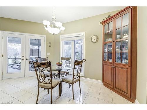 693 Line 3 Road, Niagara-On-The-Lake, ON - Indoor Photo Showing Dining Room