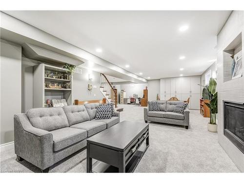 693 Line 3 Road, Niagara-On-The-Lake, ON - Indoor Photo Showing Living Room With Fireplace