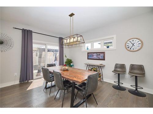 28 Venture Way, Thorold, ON - Indoor Photo Showing Dining Room