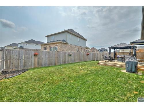 28 Venture Way, Thorold, ON - Outdoor With Backyard