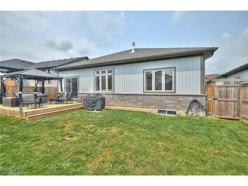 28 Venture Way, Thorold, ON - Outdoor