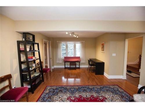 15854 Niagara River Parkway, Niagara-On-The-Lake, ON - Indoor Photo Showing Other Room