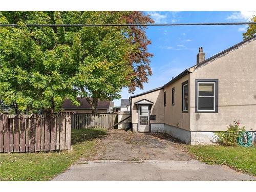 11 1/2 Willow Street, St. Catharines, ON - Outdoor