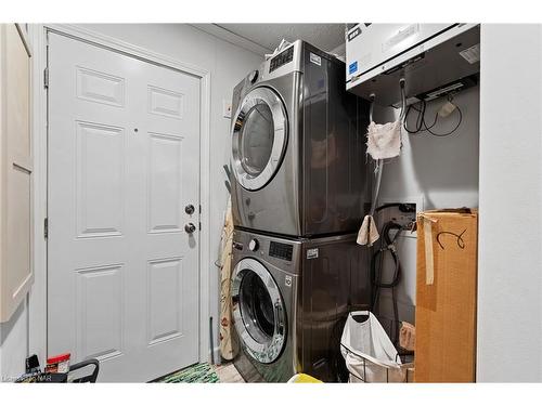 908 Netherby Road, Welland, ON - Indoor Photo Showing Laundry Room