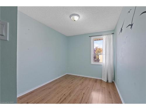 35-242 Lakeport Road, St. Catharines, ON - Indoor Photo Showing Other Room