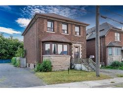 36 Imperial Street  Hamilton, ON L8L 4E3