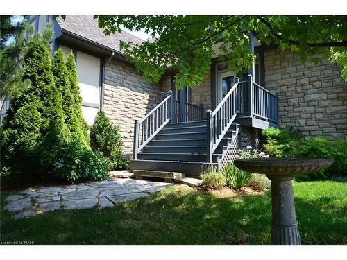 Th 18-575 Simcoe Street, Niagara-On-The-Lake, ON - Outdoor