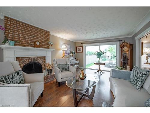 2065 Seventh St Louth, St. Catharines, ON - Indoor Photo Showing Living Room With Fireplace