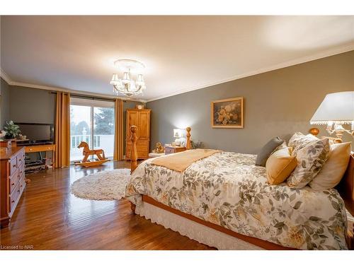 2065 Seventh St Louth, St. Catharines, ON - Indoor Photo Showing Bedroom