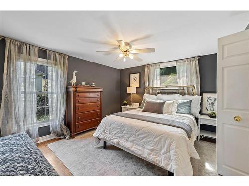 14656 Niagara River Parkway, Niagara-On-The-Lake, ON - Indoor Photo Showing Bedroom