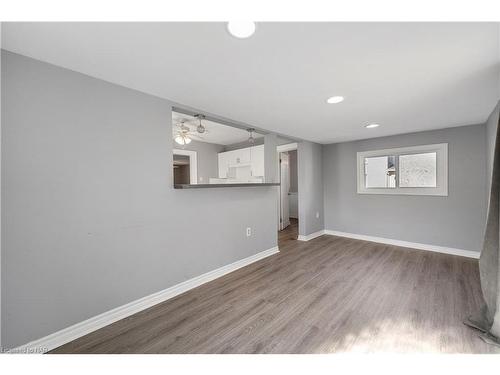 6261 Ker Street, Niagara Falls, ON - Indoor Photo Showing Other Room