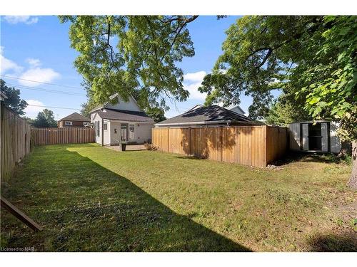 6261 Ker Street, Niagara Falls, ON - Outdoor With Backyard