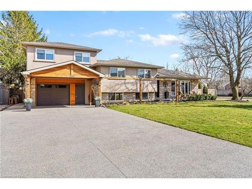 287 Tanbark Road, Niagara-On-The-Lake, ON - Outdoor With Facade