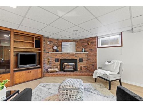 12 Broderick Avenue, Thorold, ON - Indoor Photo Showing Living Room With Fireplace