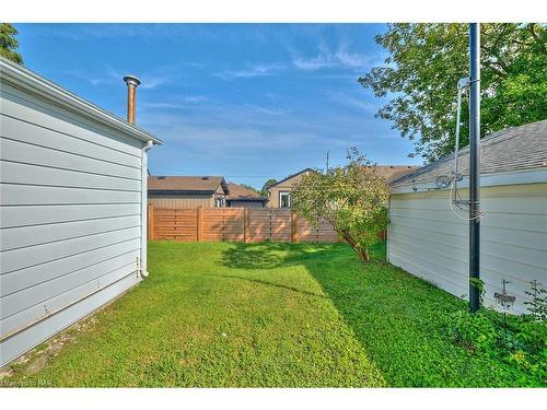 6041 Coholan Street, Niagara Falls, ON - Outdoor With Exterior