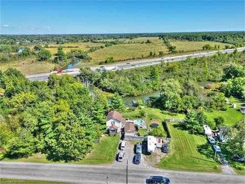 10266 Willodell Road, Niagara Falls, ON - Outdoor With In Ground Pool