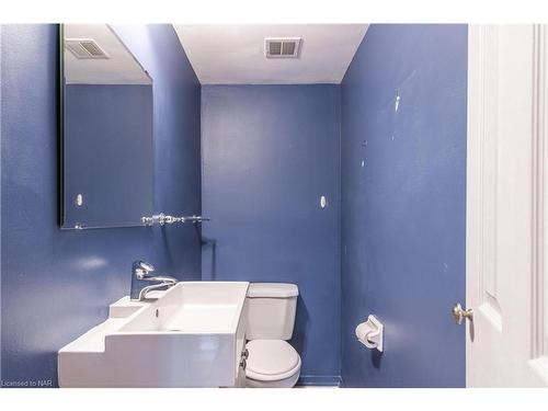 306-15 Towering Heights Boulevard, St. Catharines, ON - Indoor Photo Showing Bathroom