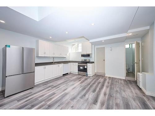 491 Geneva Street, St. Catharines, ON - Indoor Photo Showing Kitchen