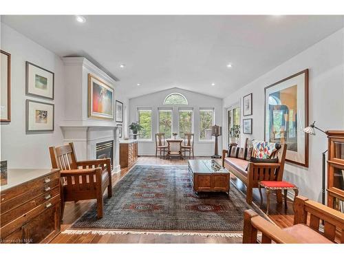 47 Stonegate Place, Fonthill, ON - Indoor Photo Showing Other Room With Fireplace