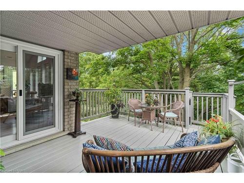 47 Stonegate Place, Fonthill, ON - Outdoor With Deck Patio Veranda With Exterior