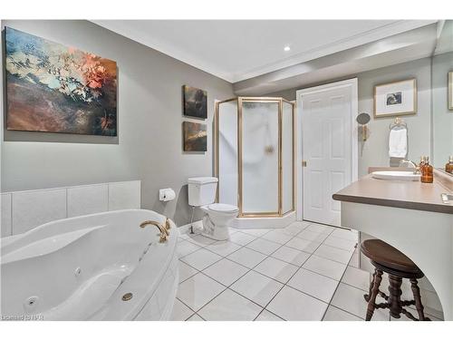 47 Stonegate Place, Fonthill, ON - Indoor Photo Showing Bathroom