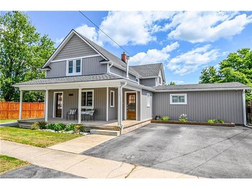 2540 Airline Street Street, Stevensville, ON - Outdoor With Deck Patio Veranda With Facade