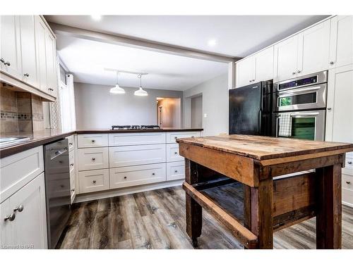 2540 Airline Street Street, Stevensville, ON - Indoor Photo Showing Kitchen