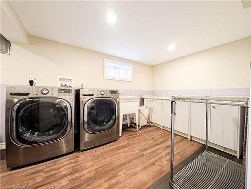 4841 Victoria Avenue N, Vineland Station, ON - Indoor Photo Showing Laundry Room