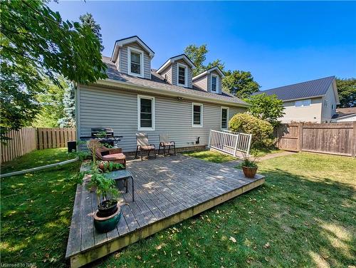 4841 Victoria Avenue N, Vineland Station, ON - Outdoor With Exterior