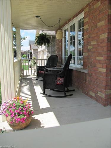 36 Honey Locust Circle, Thorold, ON - Outdoor With Deck Patio Veranda With Exterior